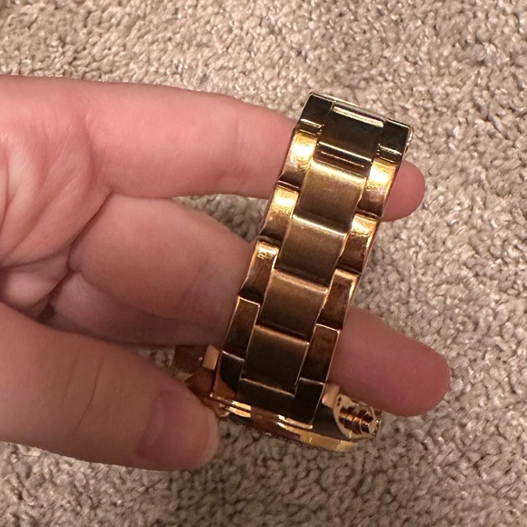 Fossil Watch - Picture 4 of 4